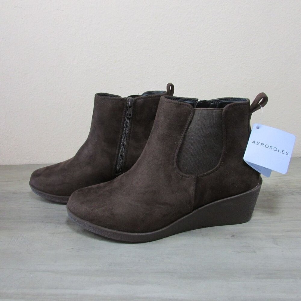 AeroSoles Women's 8 Brandi Wedge Chelsea Ankle Boots Java Faux Suede